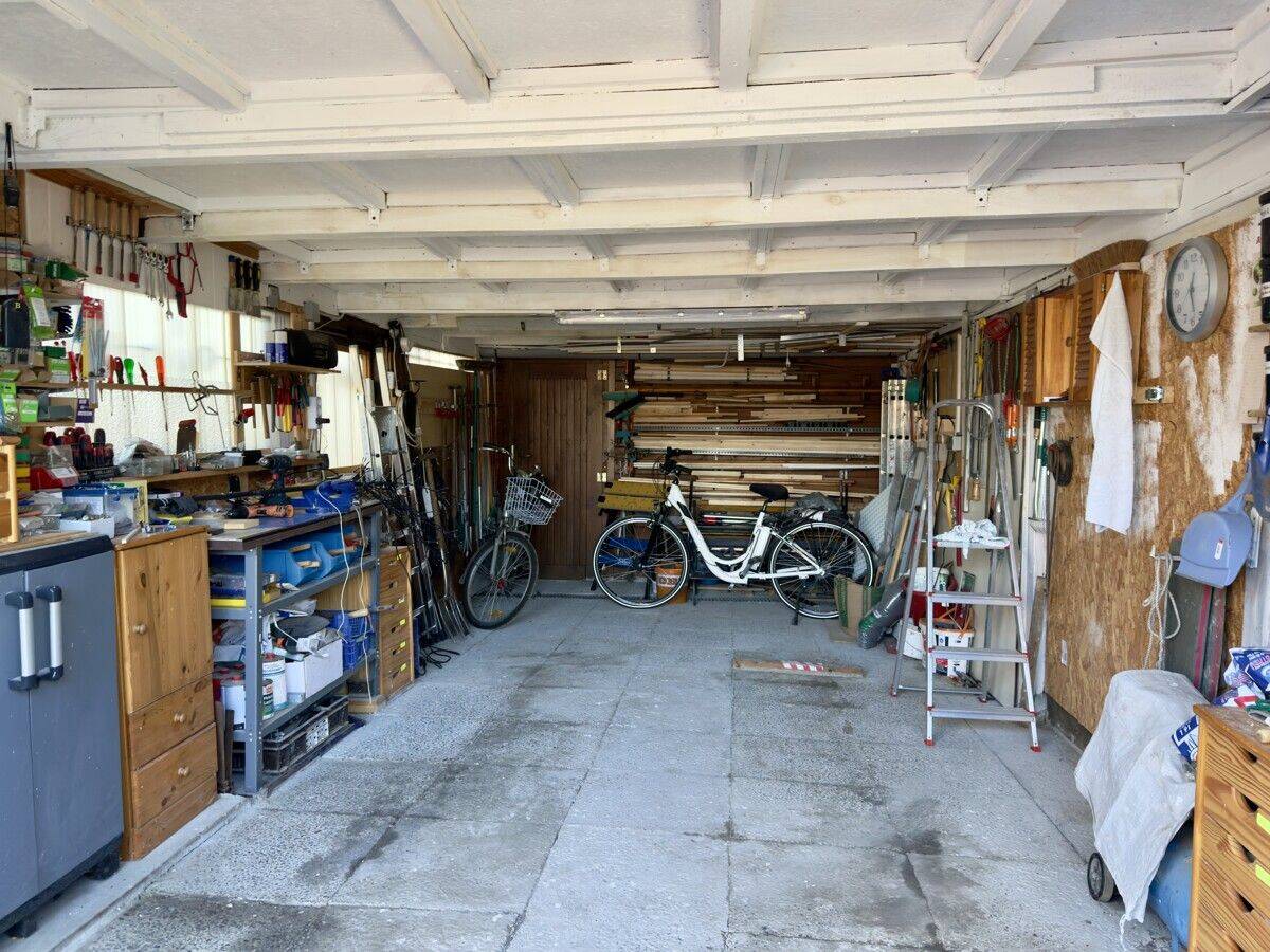 PROVISIONSFREI | Blockbohlenhaus auf über 1.000 qm: ebenerdiger Bungalow mit Garage und Gartenhaus – Bernau – Vorschaubild 2