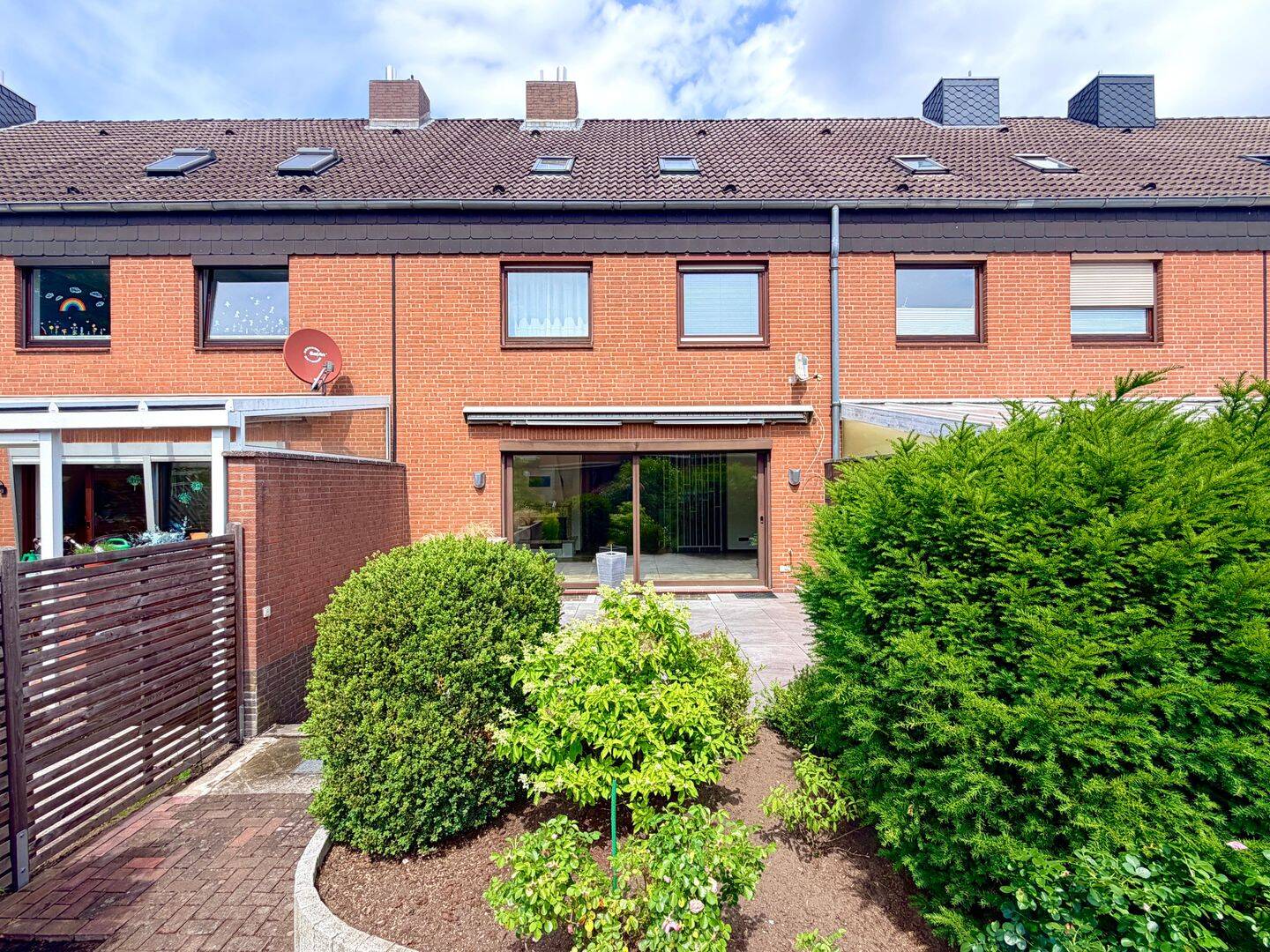 Naturnaher Lage von St. Jürgen: Gepflegtes Reihenmittelhaus mit Garage & zwei Räumen als Nutzfläche – Lübeck – Vorschaubild 3