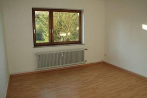 ## Nähe Mercedes, 6 Parteienhaus, 2 Garagen, 2 Stellplätze, Gartenhaus ## – 28325 Bremen – Vorschaubild 4