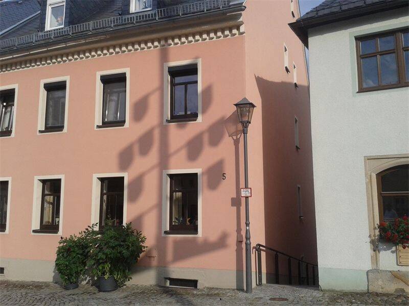 Einfamilienhaus mit Einliegerwohnung bezugsfertig – Liebstadt – Bild 1 von 9