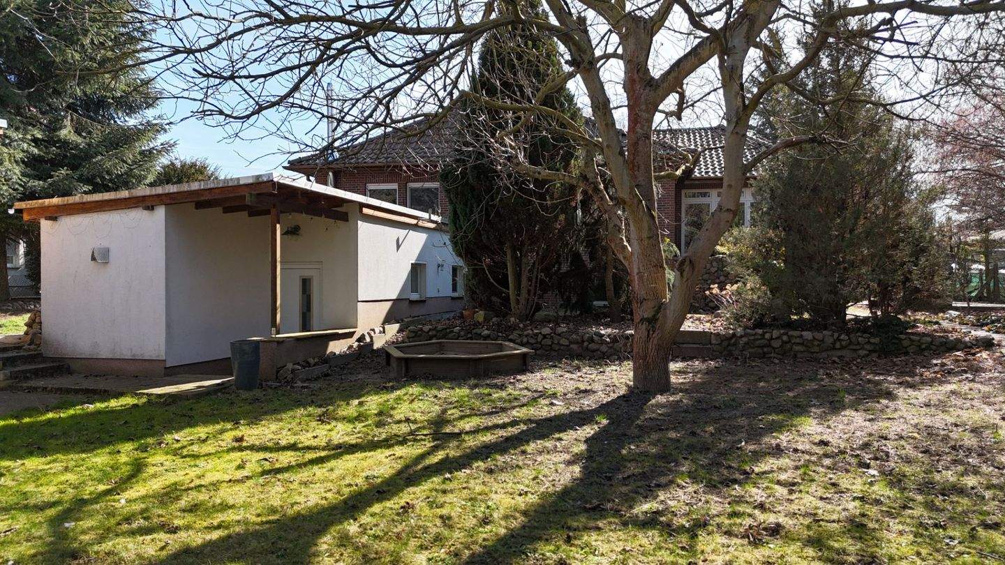 Between Light and Landscape - Spacious Living in a Quiet, Green Setting – Potsdam – Vorschaubild 5