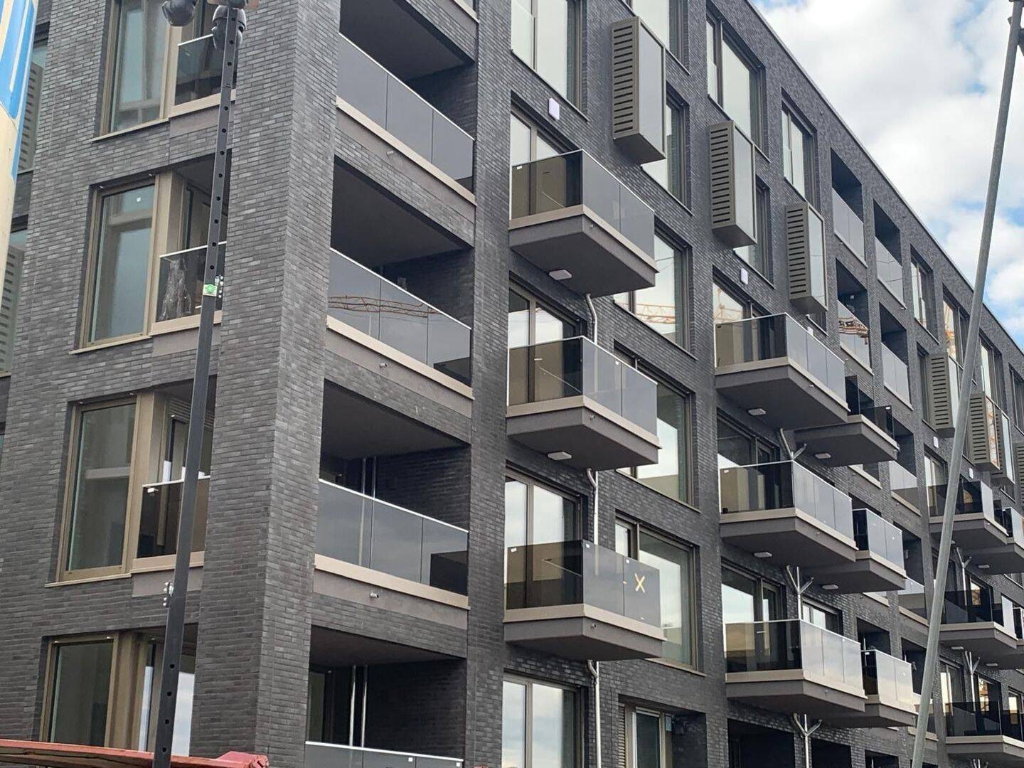 Provisionsfrei, Neubau, Erstbezug, 1-Zimmer Wohnung im 1.OG mit Balkon im Zollhafen – Mainz – Bild 1 von 4
