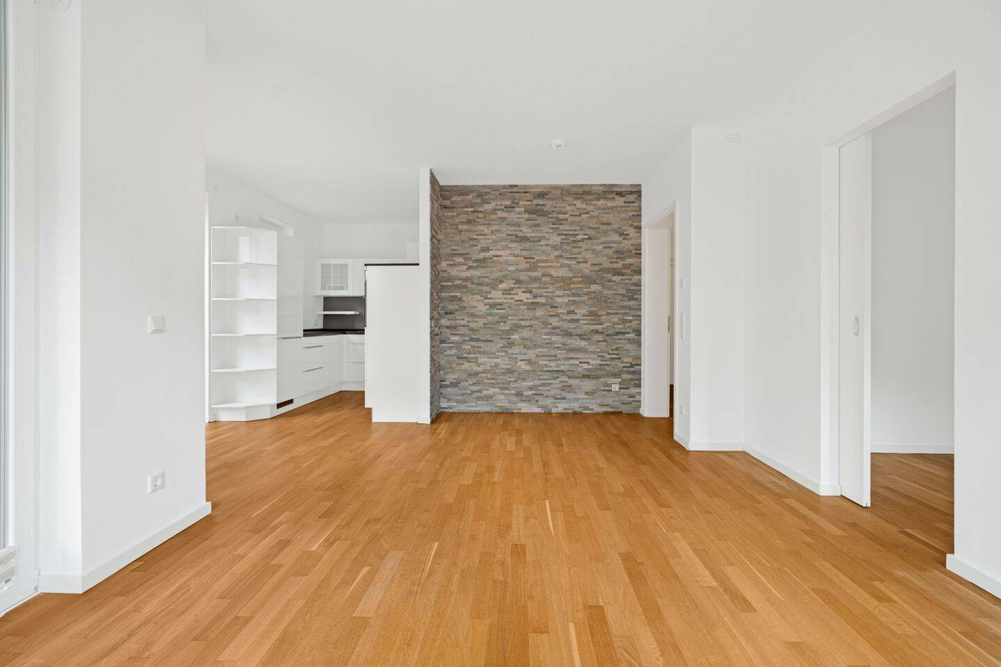 Ihr Rückzugsort am Wilhelmsruher See - Moderne 2-Zimmer-Wohnung mit Tiefgarage – Berlin – Vorschaubild 4