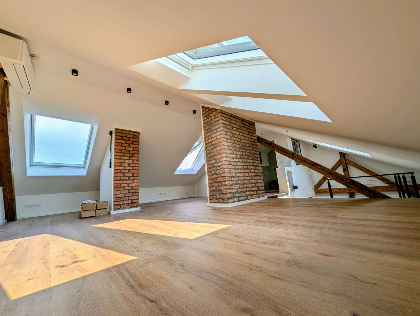 Neu errichtete Galeriewohnung im denkmalgeschützten Altbau am Harras – Loftstyle, 61 m² ab August 2026 – München – Vorschaubild 9