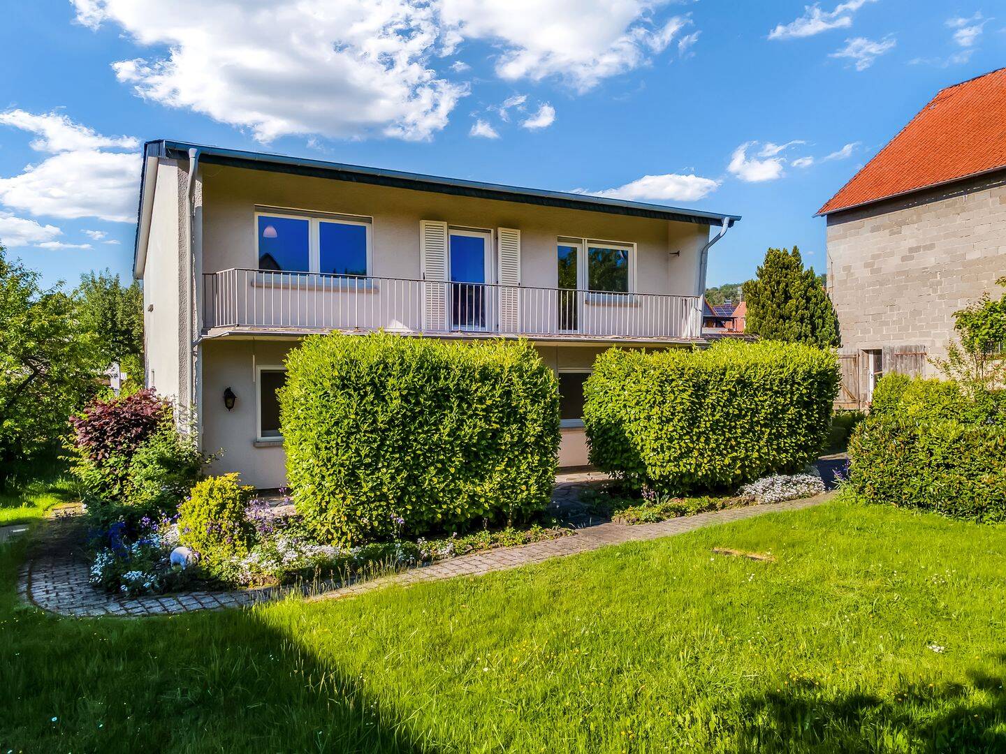 Großzügiges Zuhause für Familien mit Garten, Anbau und Doppelgarage – Rabenau – Vorschaubild 2