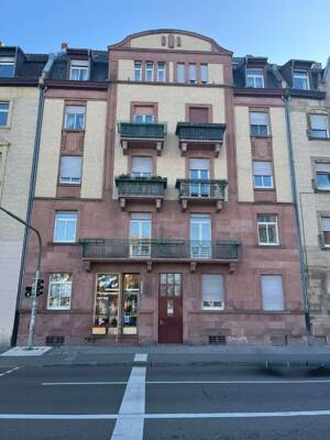 2 Zimmer-Altbau-Wohnungen (AfA 5,5% ) mit dem Komfort moderner Wohnqualität