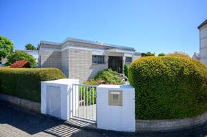 BUNGALOWKLASSIKER | Stilvolle 70er-Jahre Architektur in Frankfurt-Seckbach – 60389 Frankfurt am Main – Vorschaubild 3