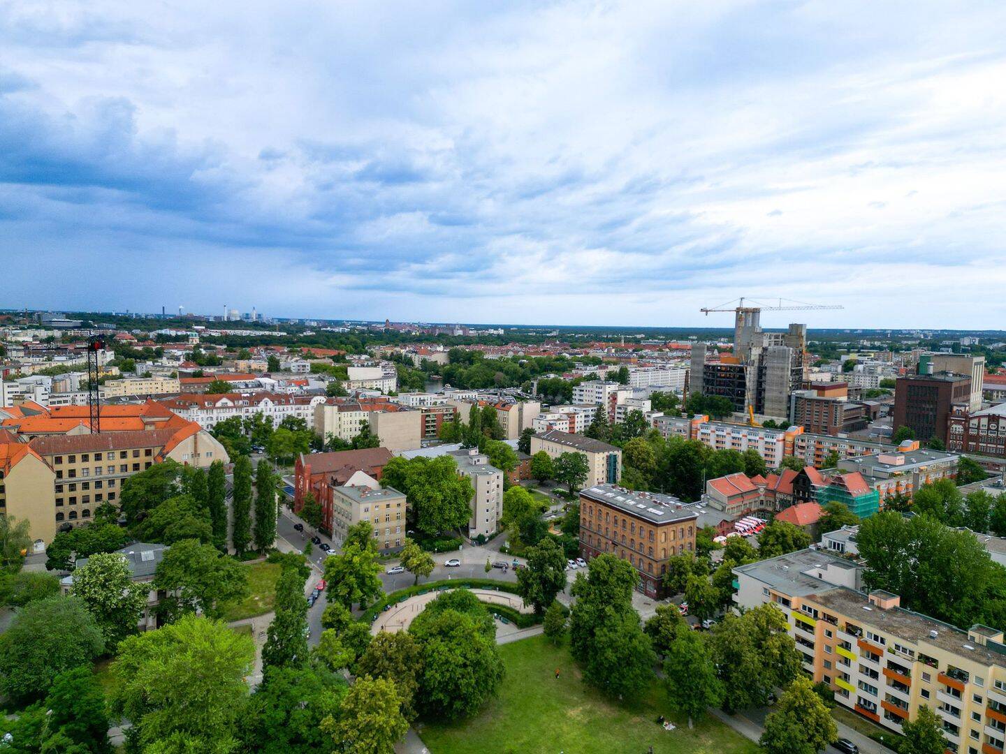 Stilvolle 2 ZI. Residenz in Charlottenburg inkl. Südwest-Balkon und idyllischem Blick ins Grüne – Berlin – Vorschaubild 8