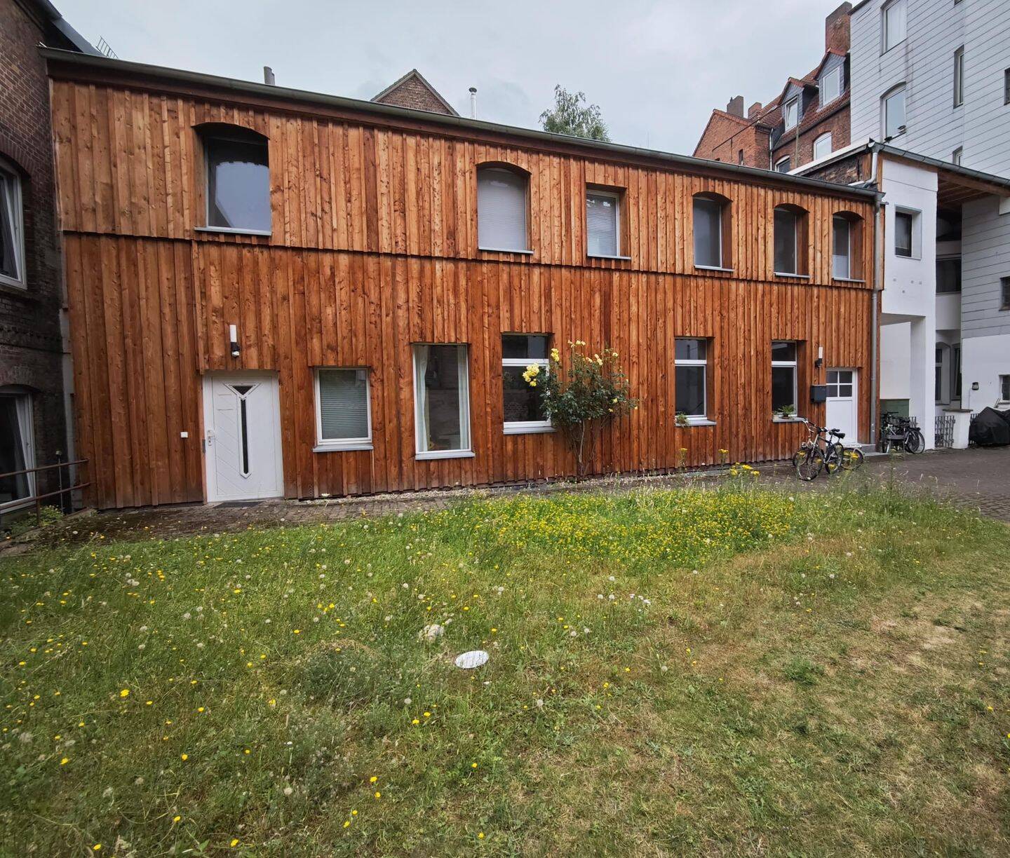 Frisch renovierte 2-Zimmer-Wohnung, Küche, Bad – Hannover – Vorschaubild 2