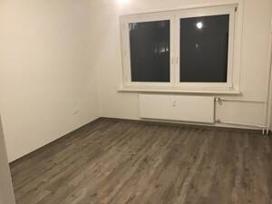 Schöne 3,00-Zimmer-Wohnung mit Balkon in zentraler Lage – 23566 Lübeck – Vorschaubild 3