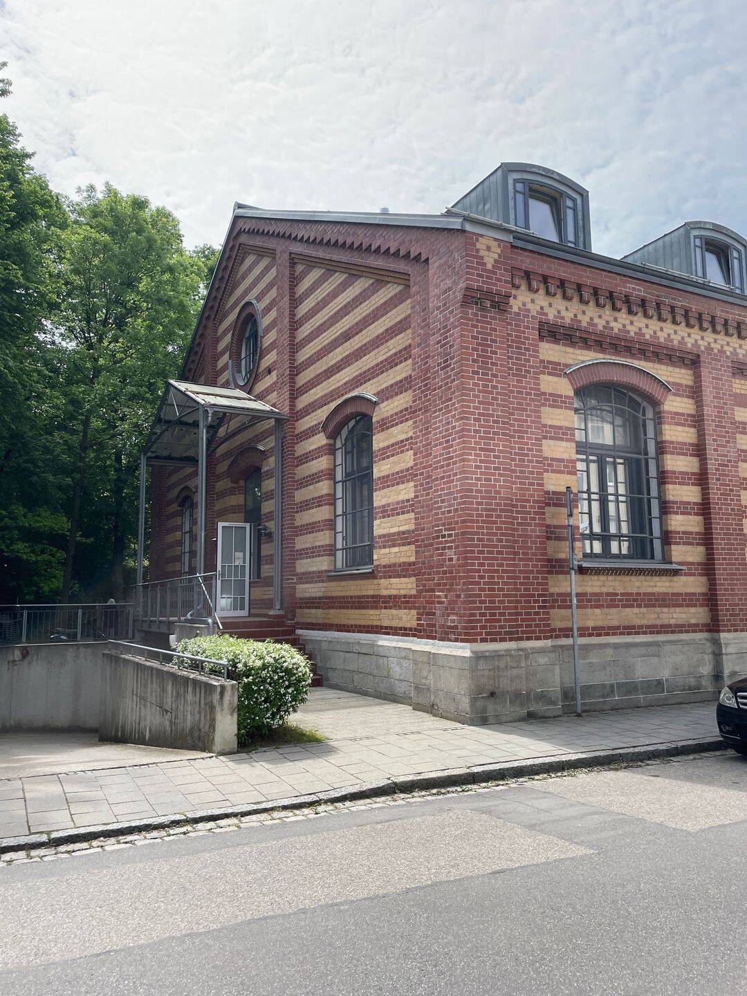Maisonette-Appartement Nähe Josefskrankenhaus in der Plato-Wild-Straße – Regensburg – Bild 1 von 9