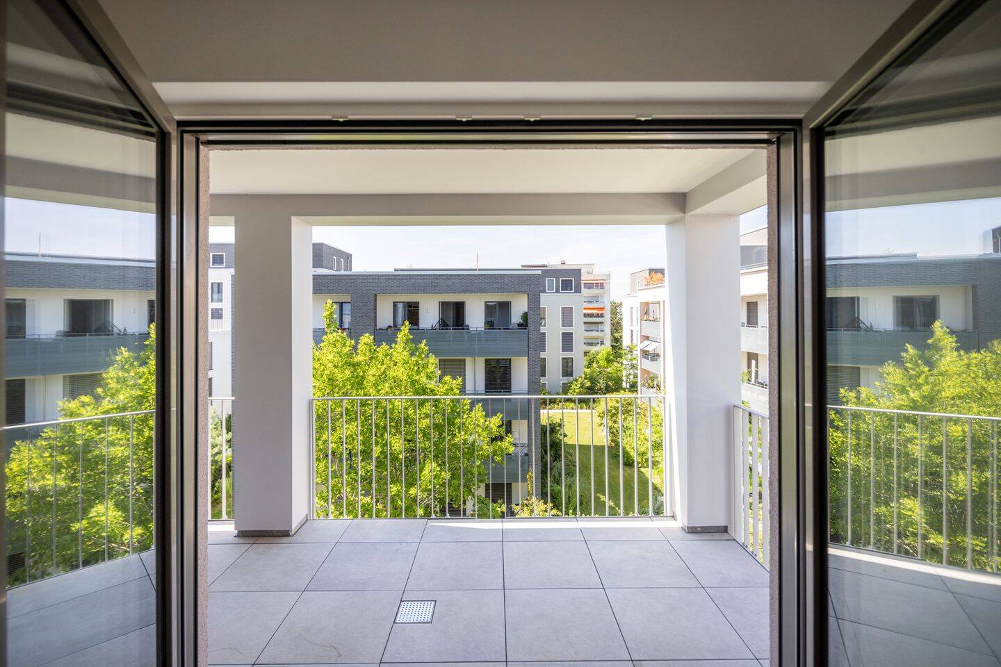 3-Zimmer-Wohnung mitten im Grünen – Wohnen mit Ausblick – Brühl – Vorschaubild 3