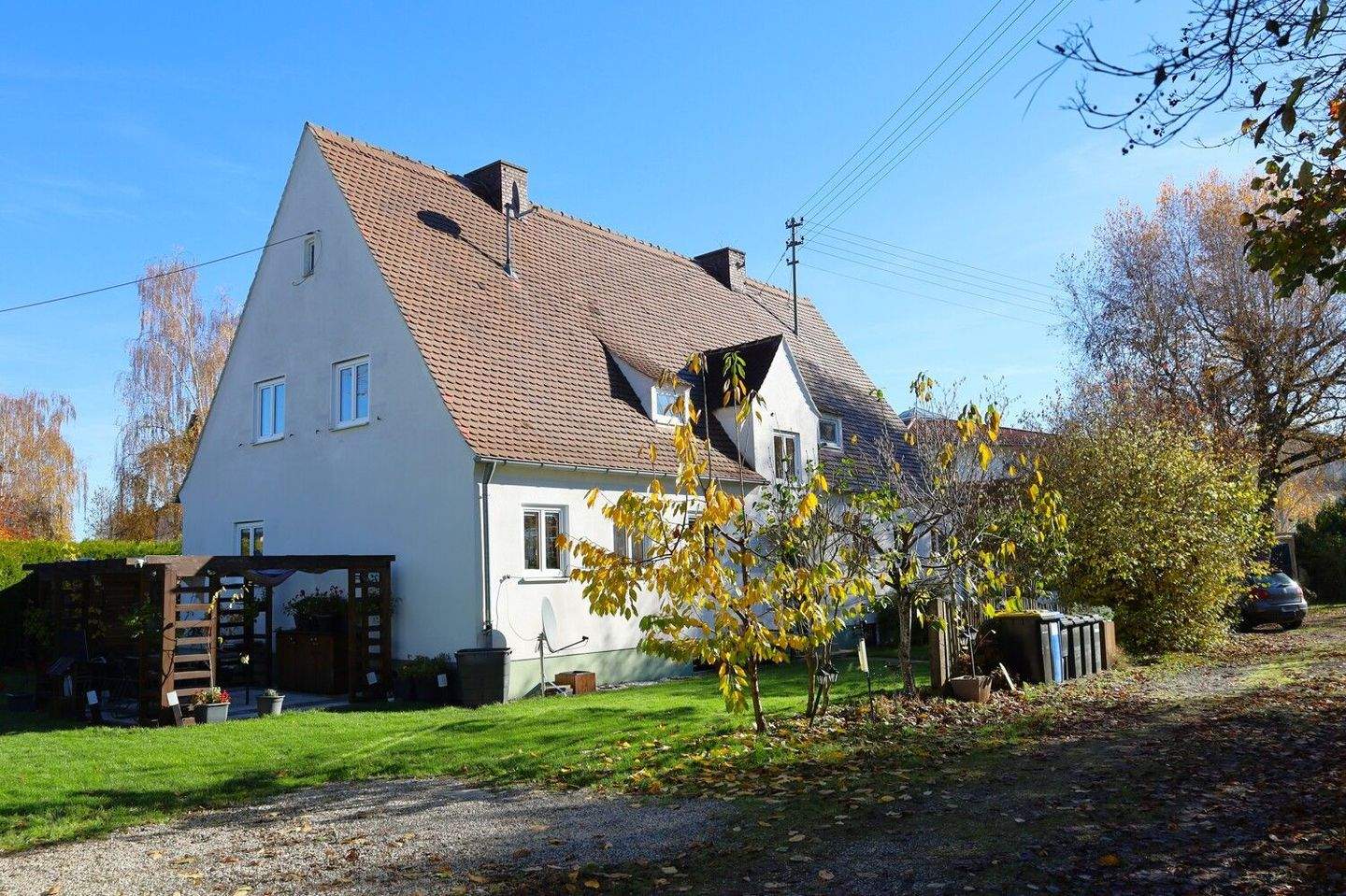Kapitalanlage mit Potenzial - Gepflegtes MFH in naturnaher Lage – Jettingen-Scheppach – Bild 1 von 9