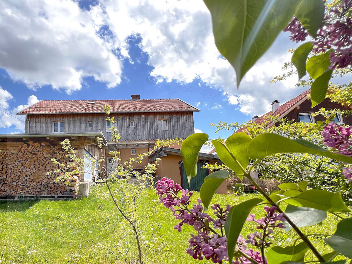 Wohnhaus mit Einliegerwohnung auf großzügigem Grundstück, schöne, ruhige Lage – Kaltental – Vorschaubild 9
