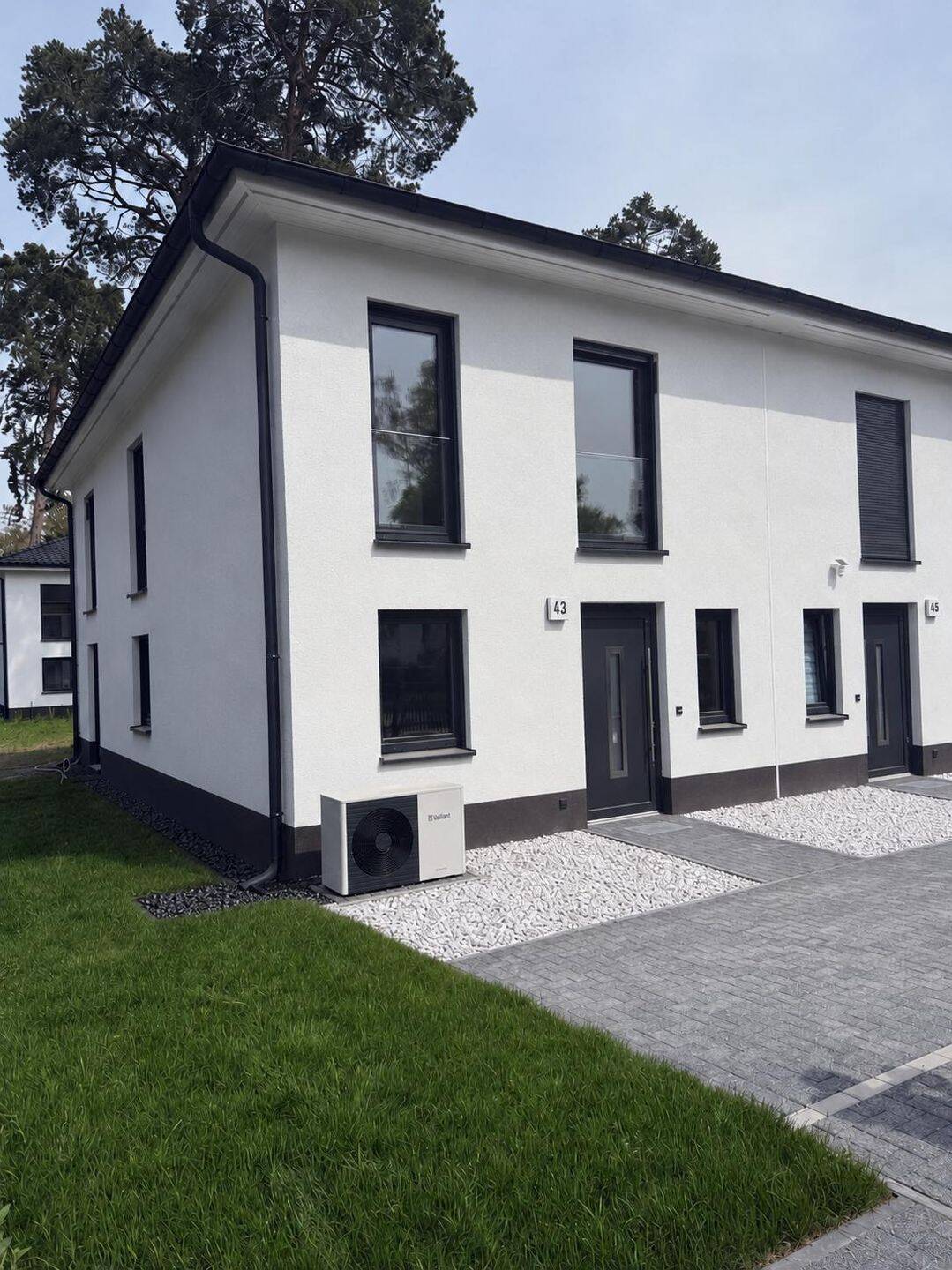 Ihr neues Zuhause: Exklusive Neubau-Doppelhaushälfte – sofort bezugsfertig. – Blankenfelde-Mahlow – Vorschaubild 4