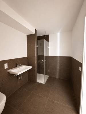 Ihre neue 3 Zimmerwohnung im Erstbezug mit Balkon. – 1127 Dresden – Vorschaubild 3