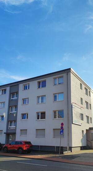 Schöne lichtdurchflutete Wohnung mit Balkon