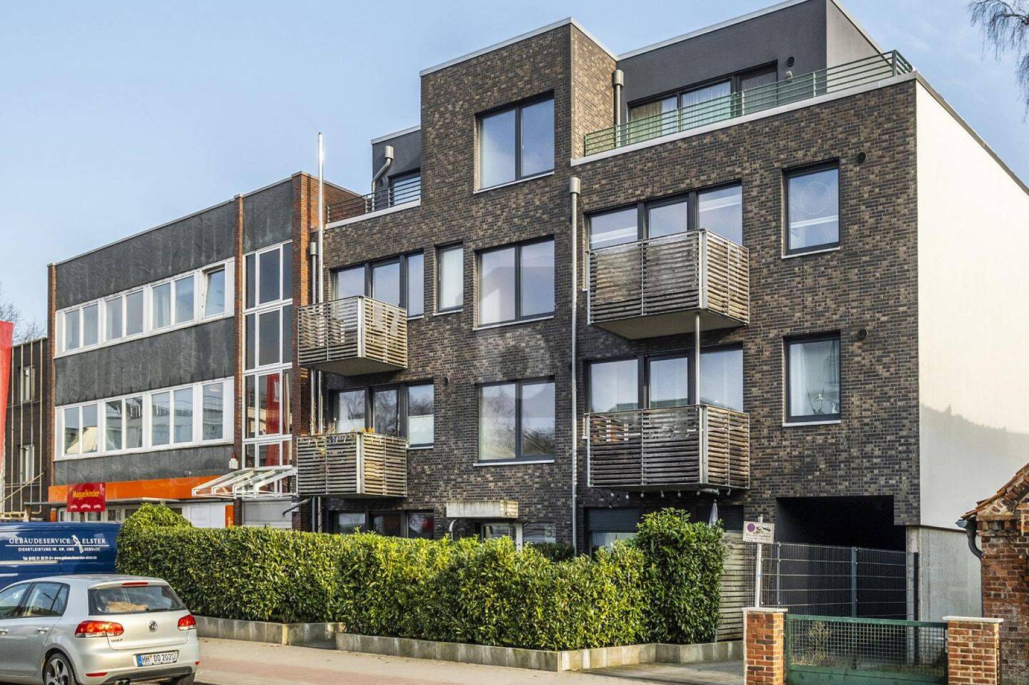 INVESTITION IM HAMBURGER WESTEN – Hamburg – Bild 1 von 5