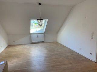 N-Ziegelstein: Schicke Zwei-Zimmer-Wohnung mit Balkon, Einbauküche und Kfz-Stellplatz! – Nürnberg – Vorschaubild 5