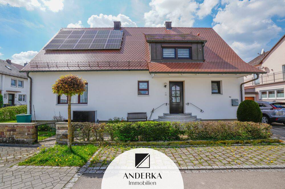 Modernisiertes EFH mit Wärmepumpe, PV-Anlage und sonnigem Garten in Leipheim. – Leipheim – Bild 1 von 9