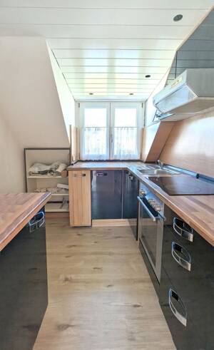 Schicke Dachgeschosswohnung mit Einbauküche in gepflegtem Wohnhaus! – 51145 Köln – Vorschaubild 5