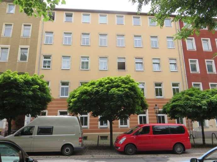 2-Raum-Wohnung mit Balkon in Citynähe