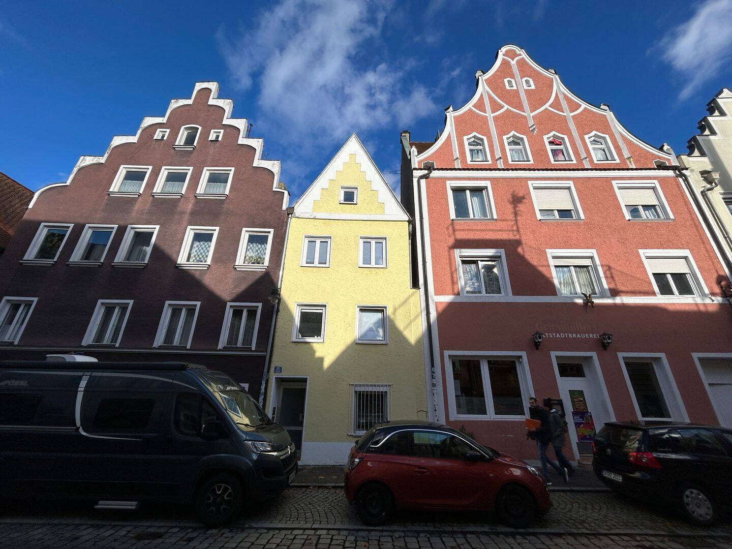 Provisionsfrei: Altstadtjuwel mit Top-Rendite – Historisches Stadthaus nahe Liebfrauenmünster