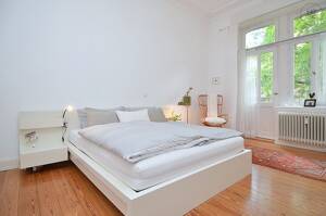 Exklusive, hochwertig möblierte 4-Zimmer Altbauwohnung in Wiesbaden – 65187 Wiesbaden – Vorschaubild 2