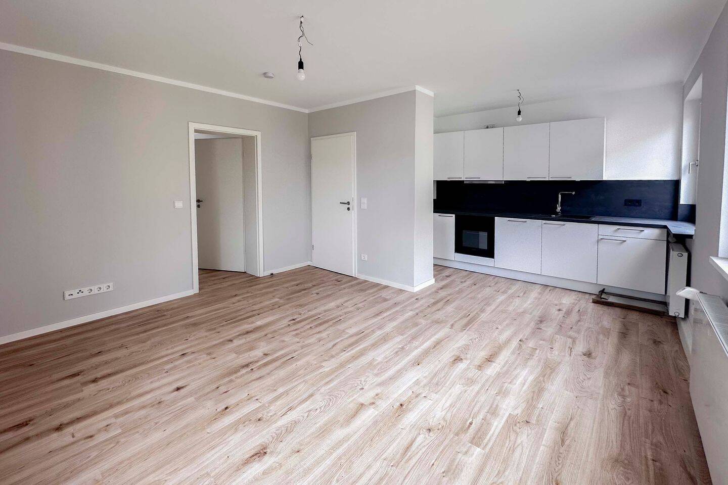 Bezugsfrei! 2-Zimmer Wohnung für Kapitalanlage oder Eigennutzer in Wuppertal-Heckinghausen – Wuppertal – Vorschaubild 2