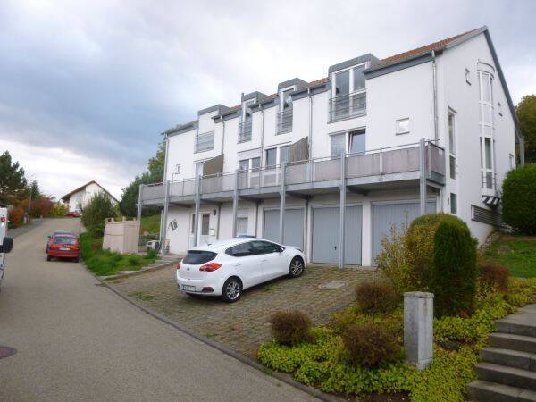 3-Zimmer-Wohnung mit Garage im Reihenhausstil – Creglingen – Vorschaubild 3