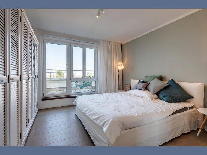 Möbliert: Top möblierte Dachterrassenwohnung – München – Vorschaubild 3