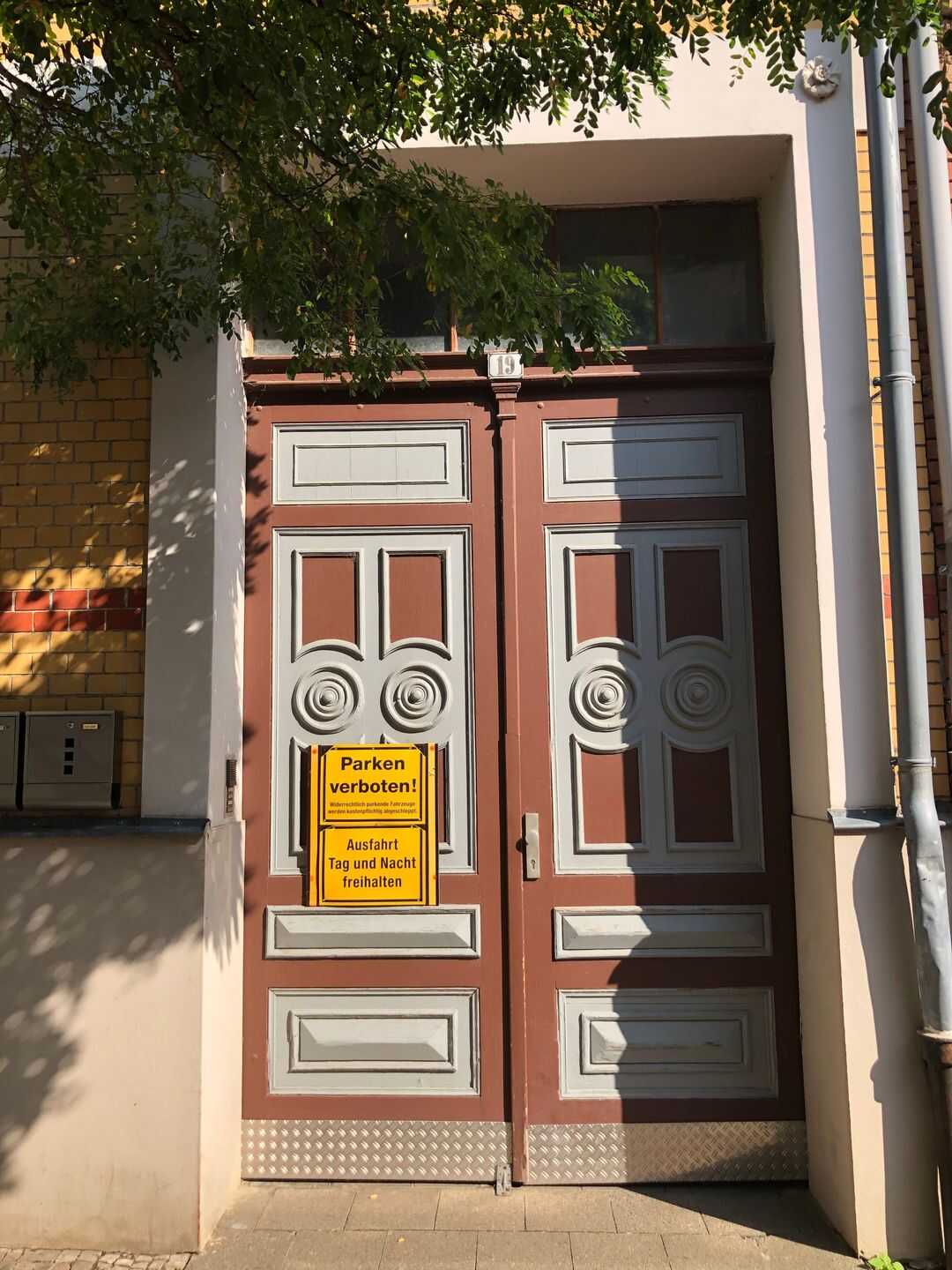 APOLDA – Mehrfamilienhaus mit viel Potential durch Ausbaureserven, Nebengelaß und Zufahrt – Apolda – Vorschaubild 3