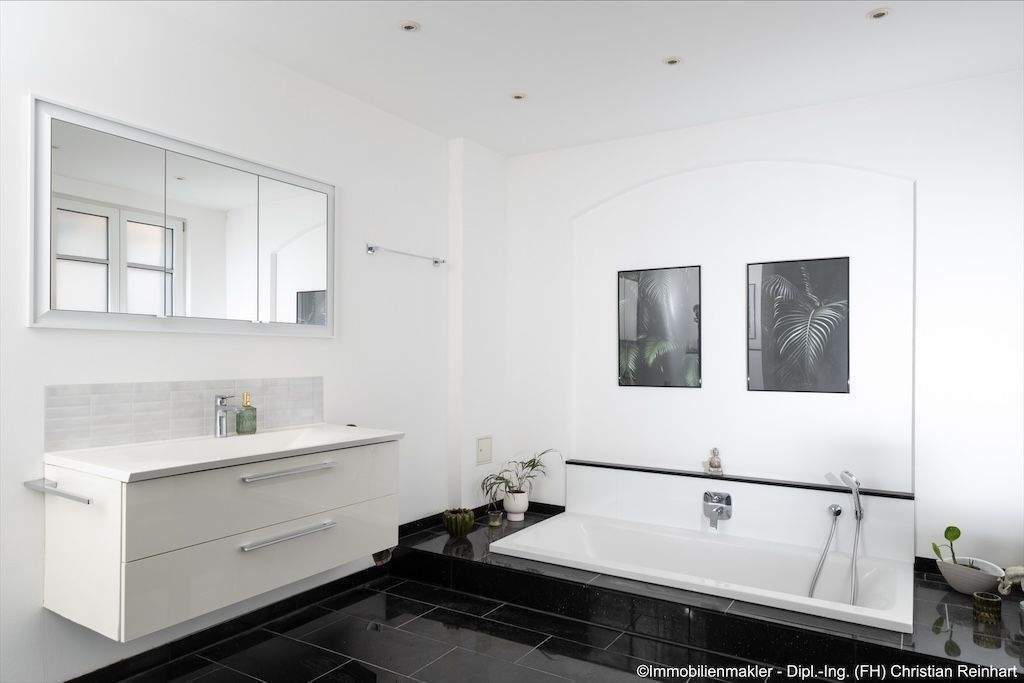 *** Traumhafte Loft Wohnung in toller Nordstadt Lage *** – Nürnberg – Vorschaubild 9