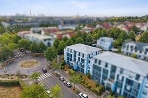 Drei Zimmer. Drei Außenbereiche. Ganz oben. Besonderes Wohnen am Riedberg - sofort verfügbar – 60438 Frankfurt am Main – Vorschaubild 4