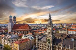 Leben mit Komfort: Neubau mit 2 Bädern, Hobbyraum, Garten & elektrischen Rollläden – 81247 München – Vorschaubild 9