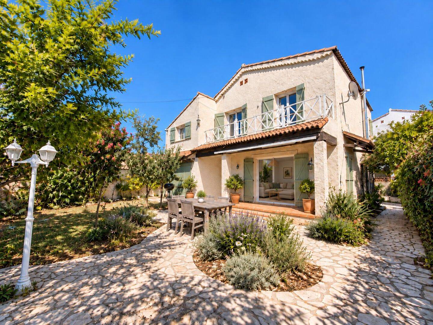 Maison 8 pièces 170 m² · à Marignane · 170 m² · 479 000 €