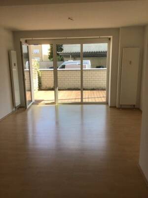 Helle und großzügige 2 Zimmerwohnung EG - Süd-Terrasse - Einbauküche - Tageslichtbad – 91054 Erlangen – Vorschaubild 5