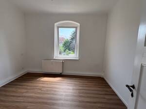 * modernisierte und schöne 2 Raumwohnung mit Einbauküche * – 1189 Dresden – Vorschaubild 6