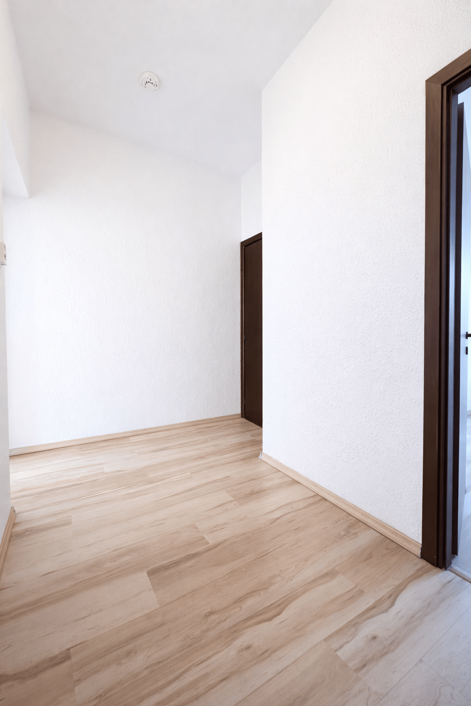 STADTNÄHE - Zwei Balkone, perfekte Aufteilung, gepflegt - diese Wohnung überzeugt sofort! – Düsseldorf – Vorschaubild 2