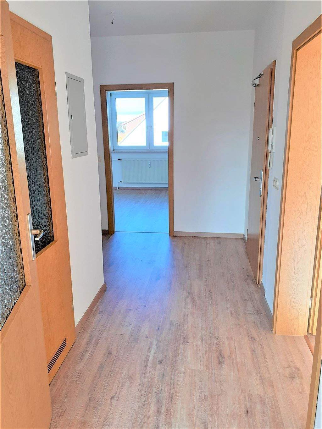 Großzügige 3- Raumwohnung in ruhiger Lage zu vermieten! – Chemnitz – Vorschaubild 8