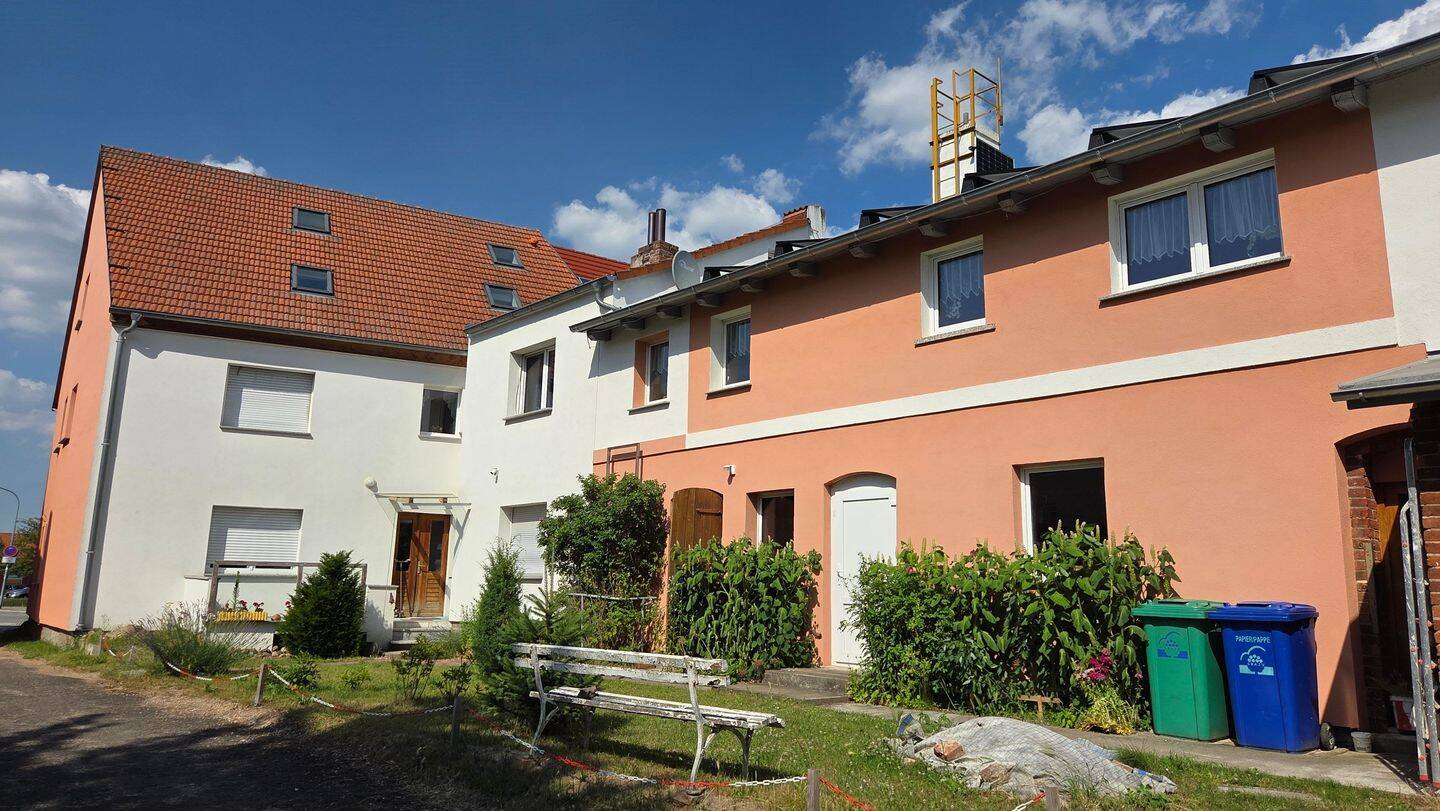 Saniertes Wohnhaus mit kleiner Gewerbeeinheit und Einlieger- oder Gästewohnung in bester Lage in Jüterbog – Jüterbog – Vorschaubild 3