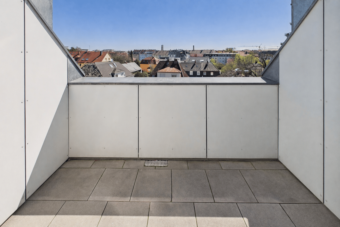 Wohnen auf zwei Ebenen - Stilvolle Galeriewohnung mit sonniger Dachterrasse – München – Vorschaubild 8