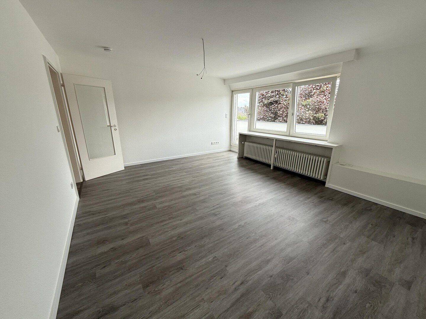 2-Zimmer-Wohnung mit 2 Balkonen in Leverkusen-Schlebusch