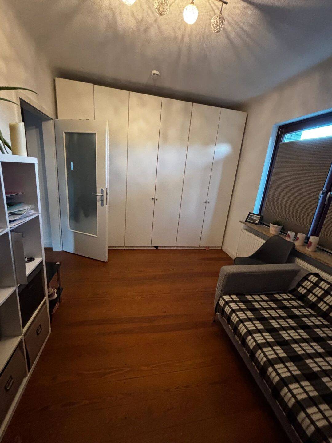 Gepflegte 4-Zimmer-Maisonettewohnung mit Dachterrasse in Hamburg-Schnelsen – Hamburg – Vorschaubild 6