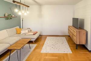 Münster-Kreuzviertel: Renovierte 3-Zimmer-Eigentumswohnung mit großem Balkon! – 48143 Münster – Vorschaubild 2