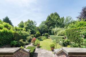 Herrschaftliches Wohnen in Marienburg - Denkmalgeschützte Gartenwohnung mit Villencharme – 50968 Köln – Vorschaubild 7
