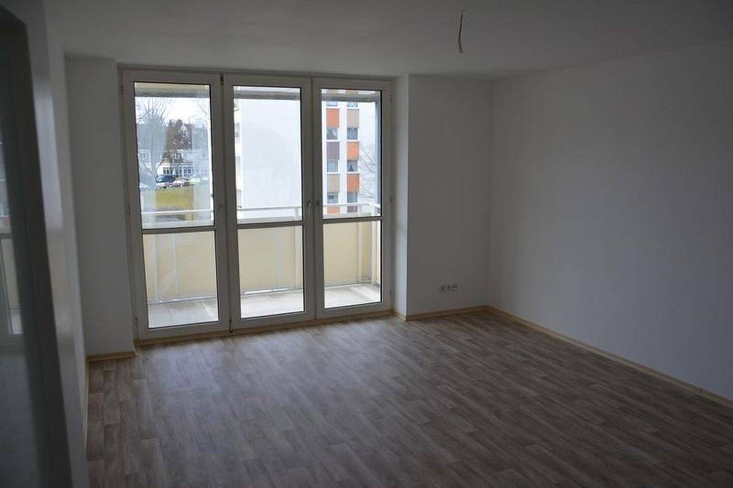 * sofort frei * 3-Zimmer Whg - zentrale aber ruhige Lage - saniert – Nürnberg – Bild 1 von 9