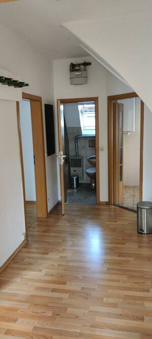 3 Zimmer Helle WG Wohnung - 1 Jahr befristet – 70186 Stuttgart – Vorschaubild 5