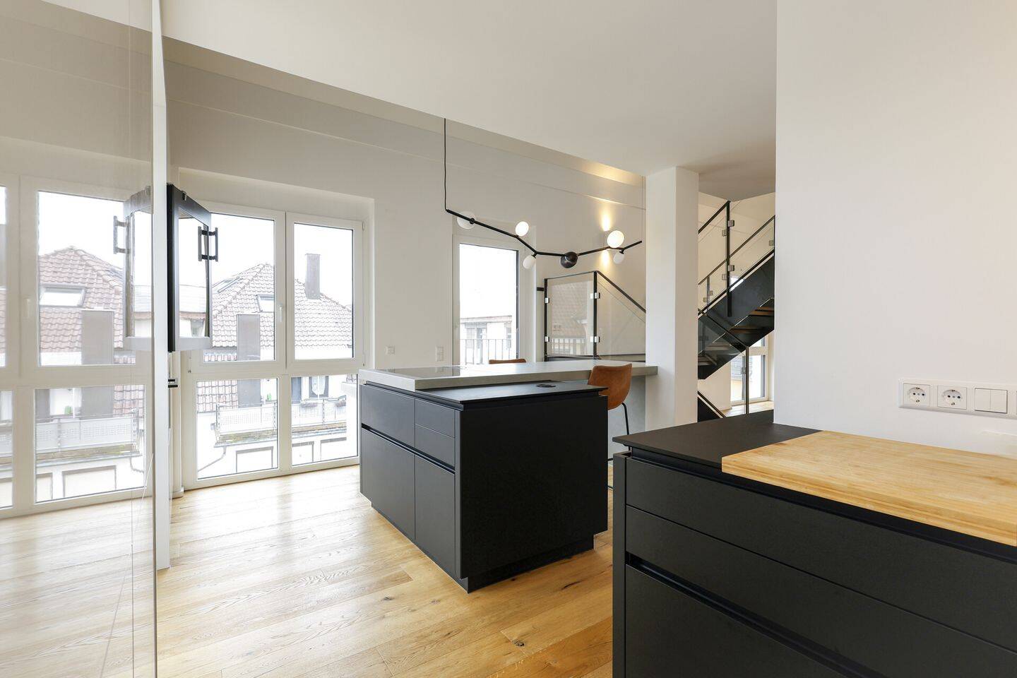 Modernste Architektur | luxuriöse Ausstattung | exklusive Lage – Reutlingen – Vorschaubild 2