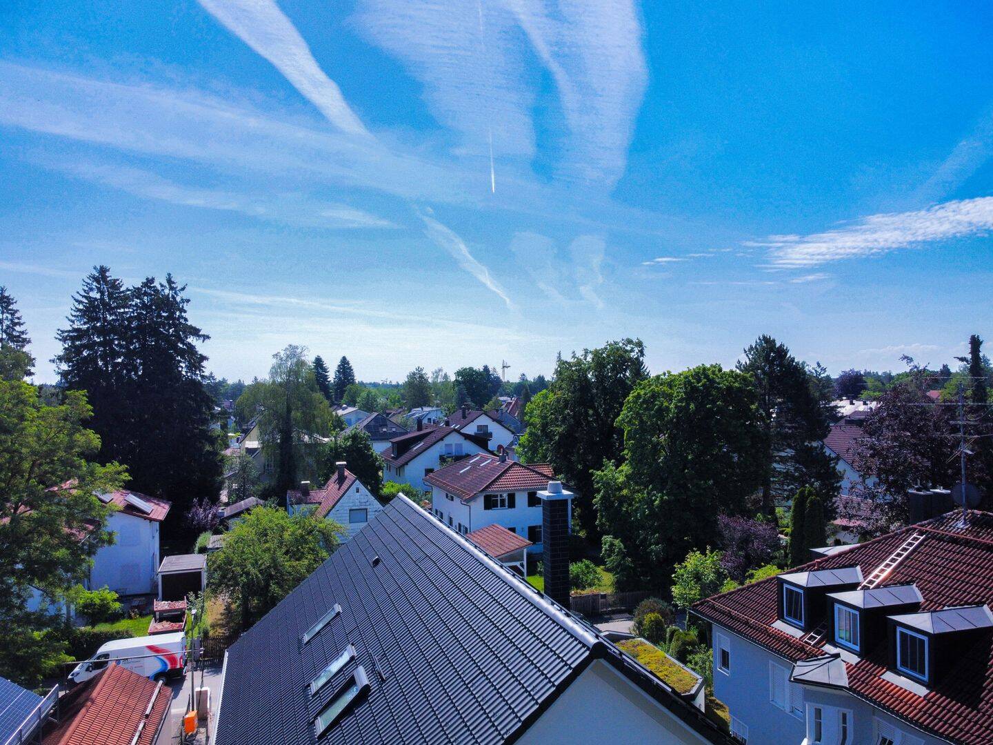 Neubau-Wohnung in Waldperlach, ca. 105 m² Luxus auf 2 Ebenen mit Ost-Balkon und PV-Anlage – München – Vorschaubild 3